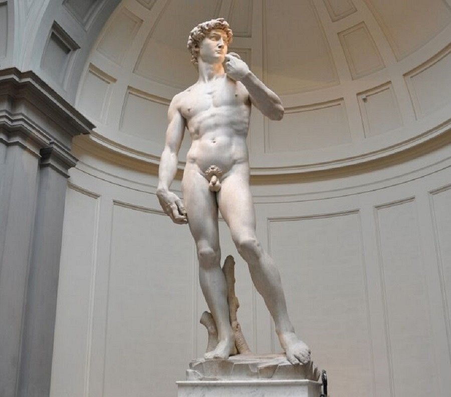 statue of david by michaelangelo